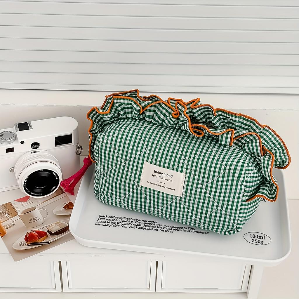 Makeup Bag, Lace Checkered Ins-Style Minimalist Niche High-Appearance, Portable Large-Capacity Cosmetic Pouch, for Women, Home & Travel Use