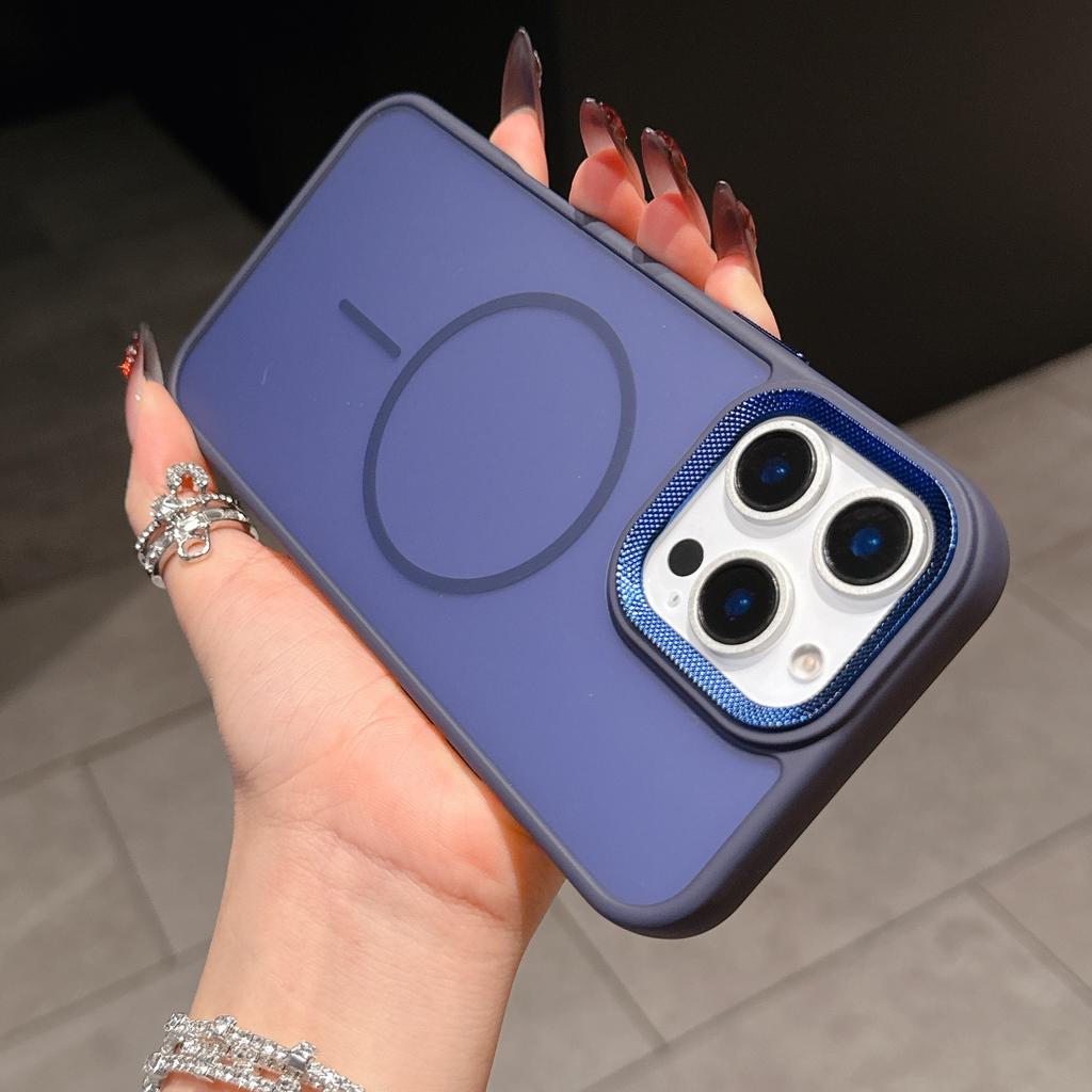 Applicable To Iphone16 Matte Skin-feeling Mobile Phone Case Magnetic 14/13 Apple 15 Promax Protective Case for Men and Women