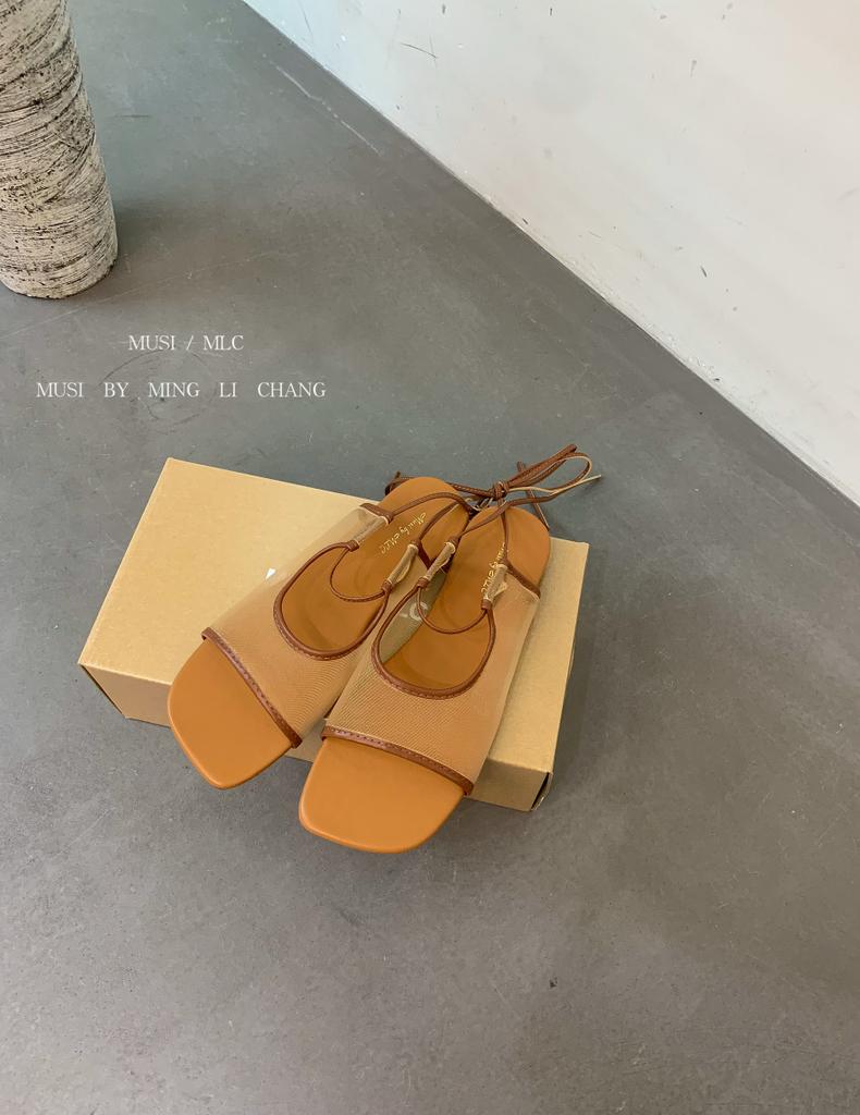 Niche French square head lace-up breathable mesh open-toed sandals 2025 summer new leather straps flat bottom sandals women