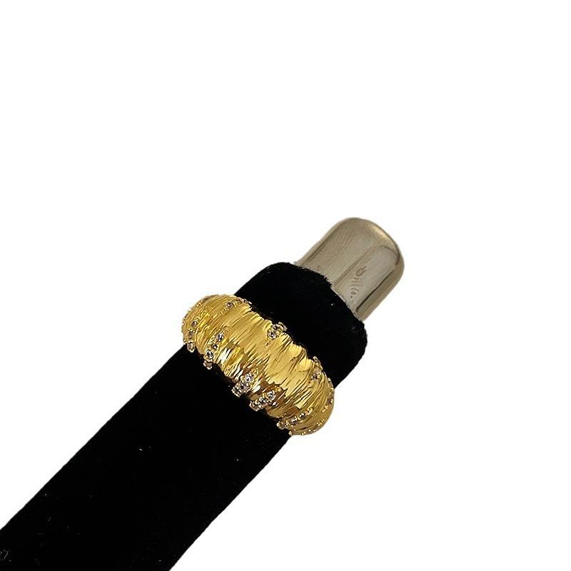 Textured Brushed Pleated Zircon Metal Ring Women'S Niche Unique Elegant Fashion Exquisite Versatile Ring Ring