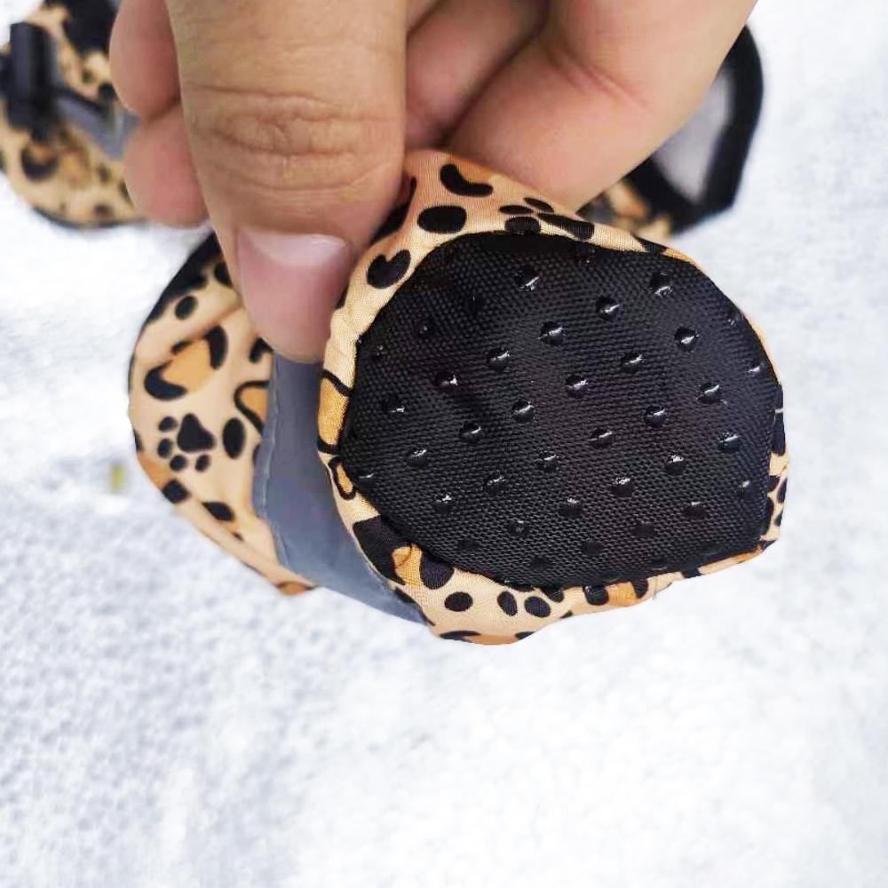 4 Stück Reflektierende Hundeschuhe für kleine und mittlere Hunde Weiche Anti-Rutsch-Verstellbare Wasserdichte Stiefel Welpen Chihuahua Yorkies Mops Schuhwerk