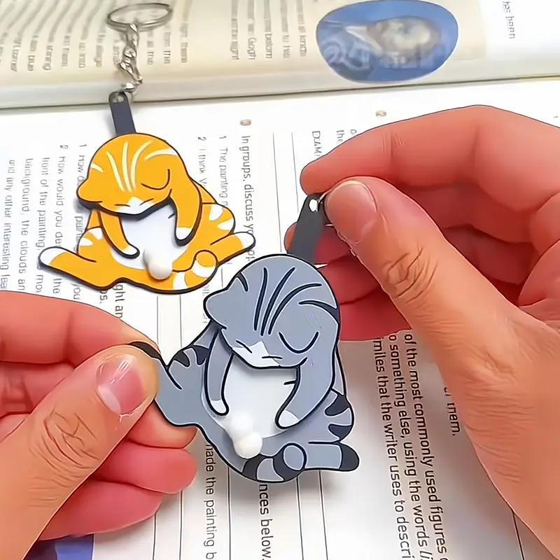 Creative Pull-Apart Cat Keychain - Cute Rotating Toy for Backpack and Bag Decoration