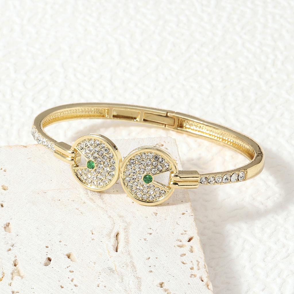 European and American Asymmetric Bracelets Popular Jewelry Retro Fashion Hand Jewelry for Women