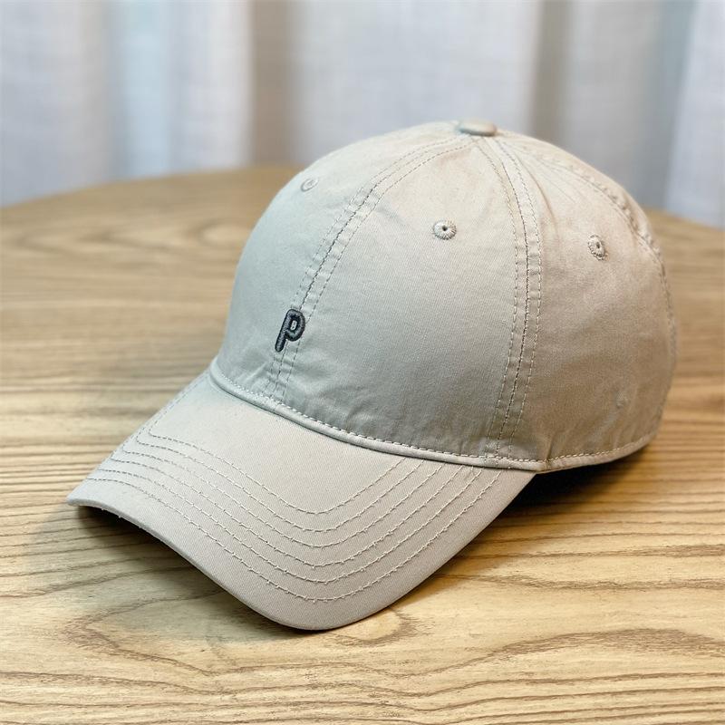 New style hats for men and women with small letters for spring and summer P Soft-top baseball cap with wide brim for large head sizes, casual cap for