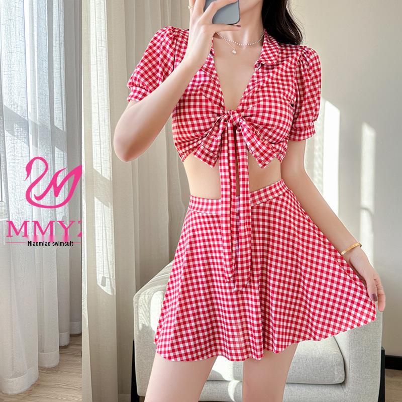 Plaid Control Women's Conservative Slimming Split Swimsuit - Fashionable Tummy Covering Swimwear for Fresh Style.