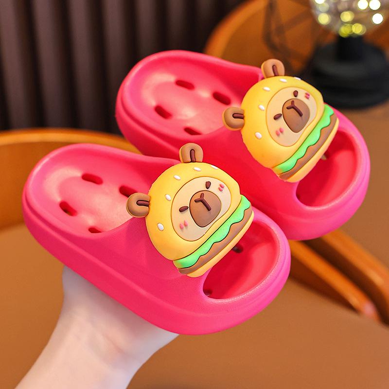 

Capybara Summer Kids Water-Leaking Cool Slippers for Boys & Girls - Medium/Large, Parent-Child Stepping on Poop Sensation, Baby Bath Slippers 170mm (fits EU 28-29) розы красного