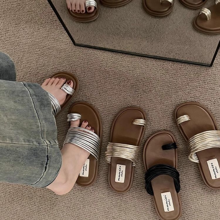 Retro toe slippers women's summer wear new French niche fairy wind vacation seaside beach soft flat sandals