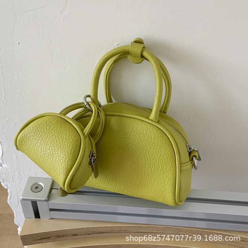 Korean Version Niche Design Portable Shell Bag Women's 2025 New Foreign Style High-end Sense Versatile Single Shoulder Messenger Bag Tide