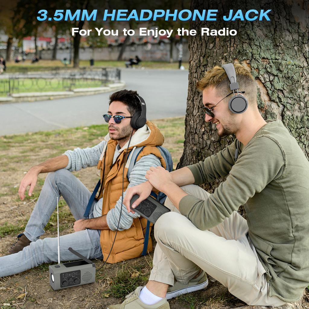 Rechargeable Multifunctional Solar Outdoor Portable Light Hand Crank Rechargeable light bulb with battery  Battery lamp