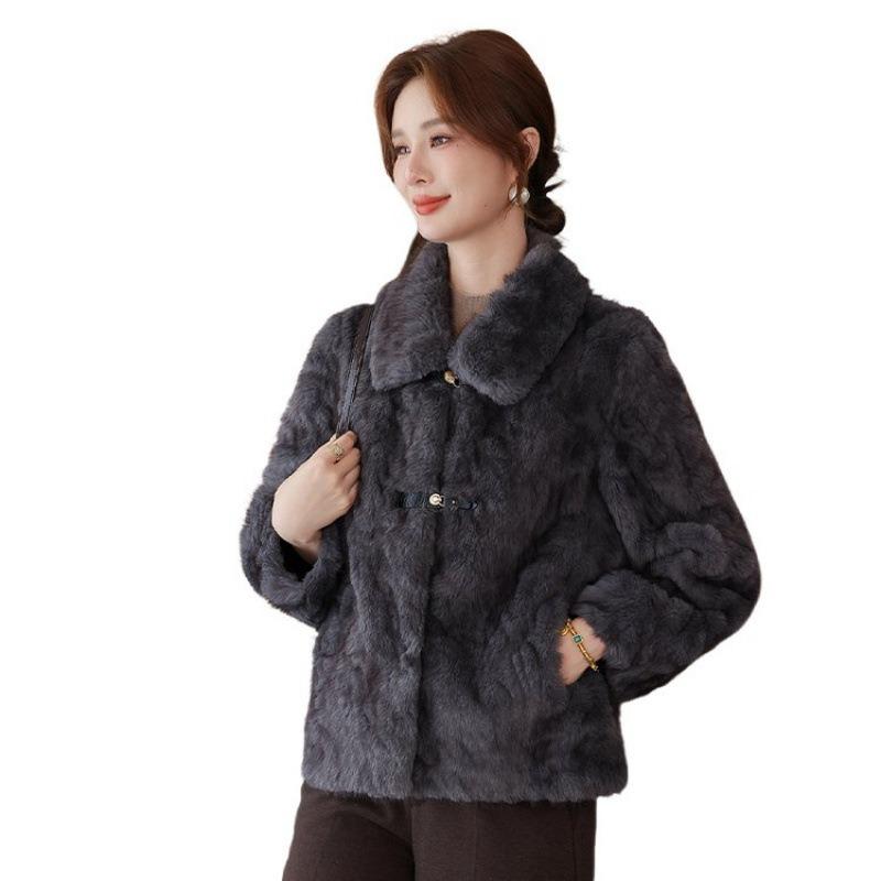 Today's New Mother Autumn and Winter Gold Mink Wear Fur In One of the Elderly Women's Woolen Coat