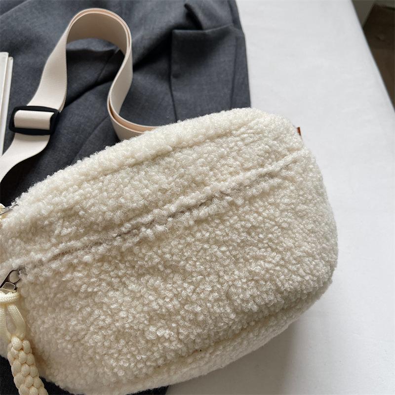Plush Waist Bag New Lamb Fleece Chest Bag Autumn Winter Cute Women's Crossbody Bag Fashionable Small Shoulder Bags Wholesale