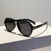 Luxury Designer Pilot Sunglasses Women Men Vintage Big Frame Punk Rivet Shades UV400 Trendy Fashion