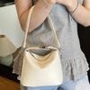 2025 new niche single shoulder high value fashion messenger bag women's bag niche large capacity handbag women
