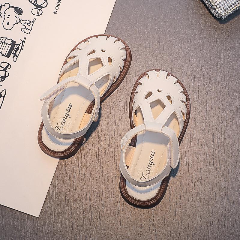 2025 Summer Girls Princess Sandals Cut-outs T-strap Hollow Children Sandals for Girls Soft Sweet Classic High Quality Toe-capped