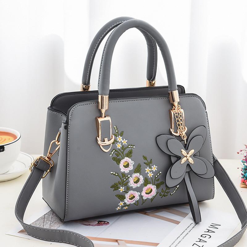 2023 New Fashion Single Shoulder Bag Large Capacity Soft Leather Handbag Embroidered Soft Leather Slant Bag