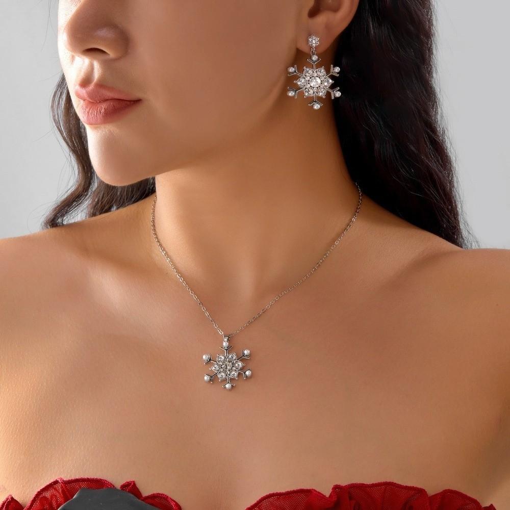 Zinc Zinc Zinc Alloy Christmas Jewelry Set Rhinestone Snowflake Necklace Xmas Dangle Earrings  Party
