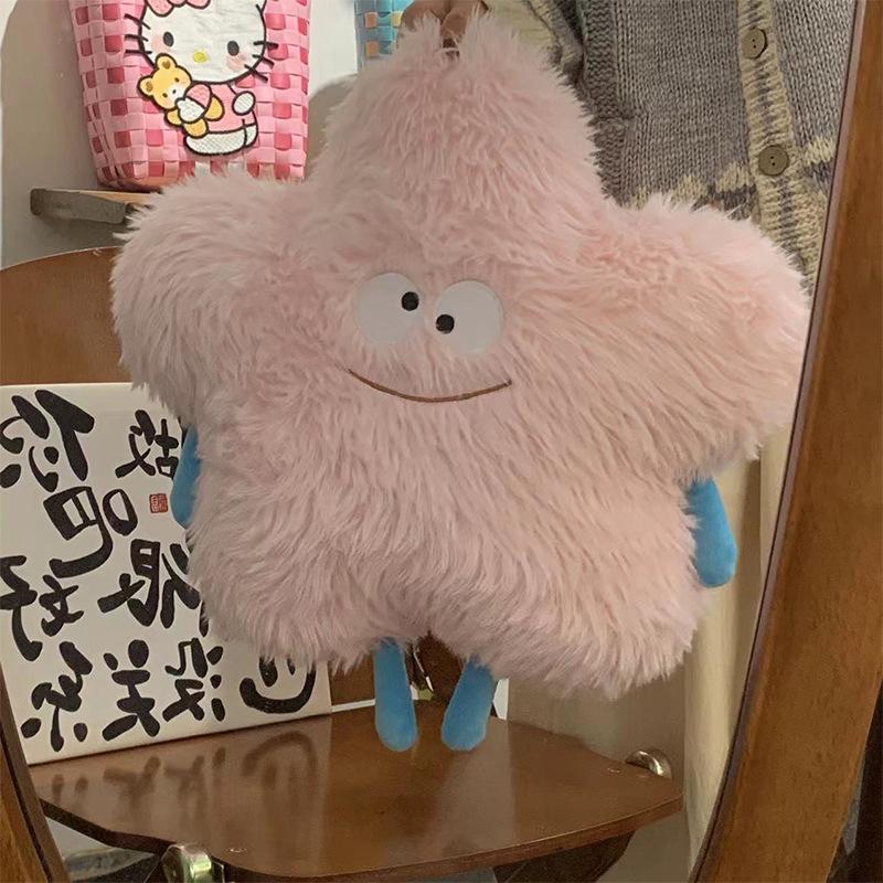 

Куки Дуо Очаровательная Плюшевая Кукла Звездный Картофель Фри - Милый Уродливый Монстр с Длинными Волосами и Сумкой из Зеленой Травы 40 cm (0.25 kg)