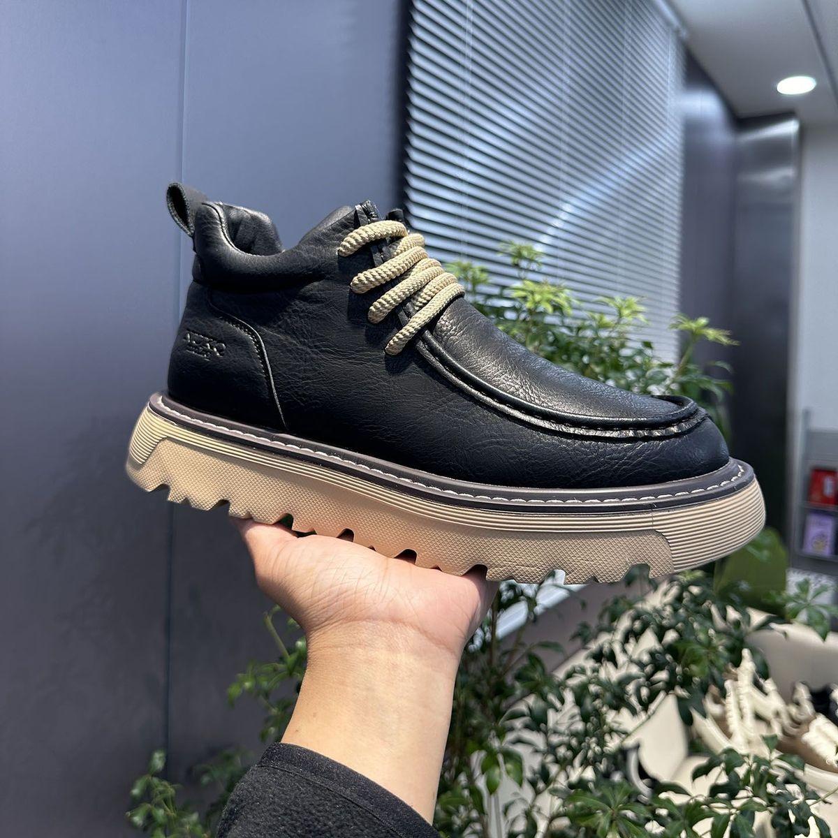 

Fashion Men Casual Shoes Platform Non-slip Walking Sneakers Lightweight Male Running Shoes Breathable Sport Shoes Men snow Boots 39 чорний