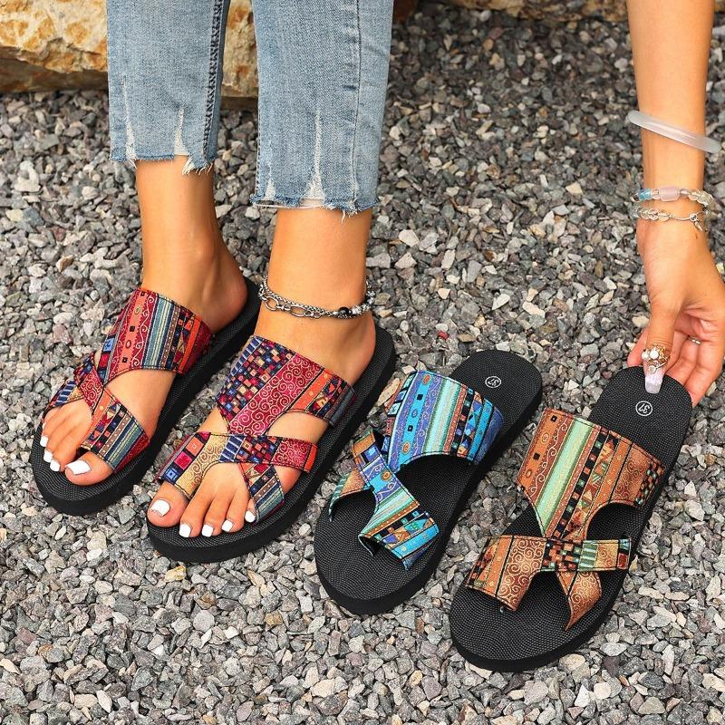 Women's Slip-On Beach Sandals, Peep-Toe Roman Slides, Lightweight Flat Slippers Wholesale In Stock