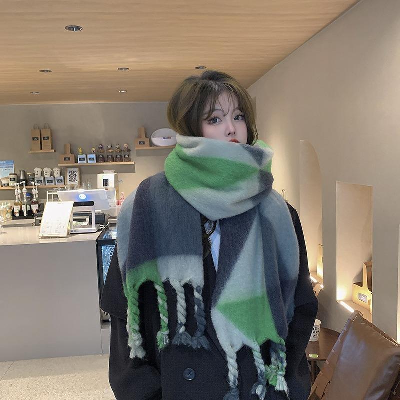 Autumn and winter new scarf women feel soft winter warm thickened plaid hair pulling shawl