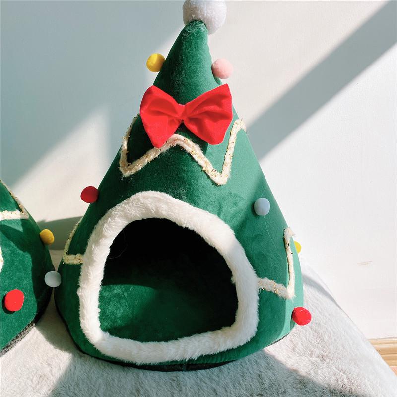 Cozy Christmas Tree Pet Bed: Warm Igloo Nest for Cats & Small Dogs
