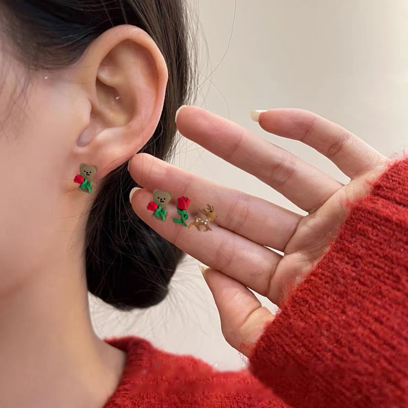 Autumn/Winter Cute Little Bear Rose Silver Needle Earrings - High-End Maillard Ins Style