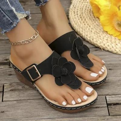 2024 NEU Damen Blumen Dekor Keilsandalen Lässige Zehensteg-Plateausandalen Bequeme Schnallenriemen Pantoletten Übergröße 42