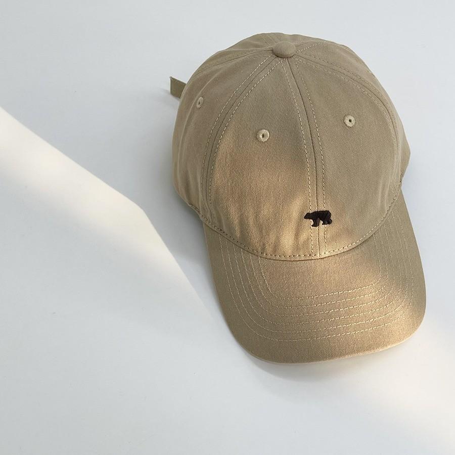 Vintage American Style Soft Top Black Baseball Cap With Cute Bear Embroidery For All Seasons