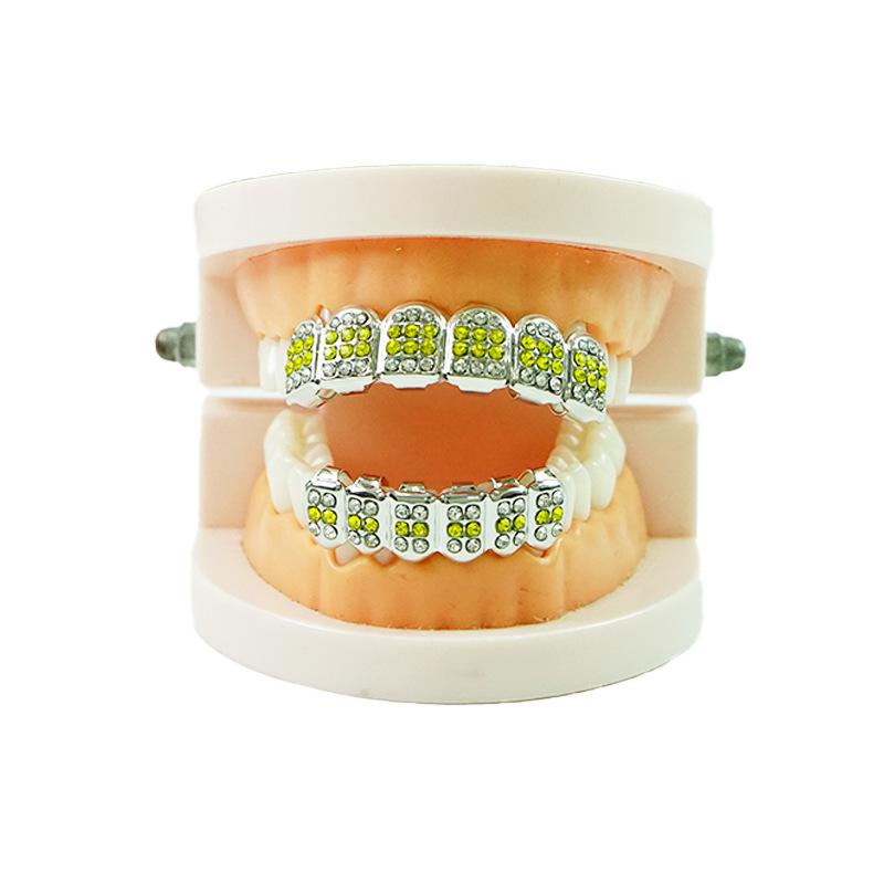 Gelbes Diamant Strass Hip Hop Grillz Set: Verstellbare Falsche Zähne Schmuckstücke für Europäische & Amerikanische Rap Bühnen