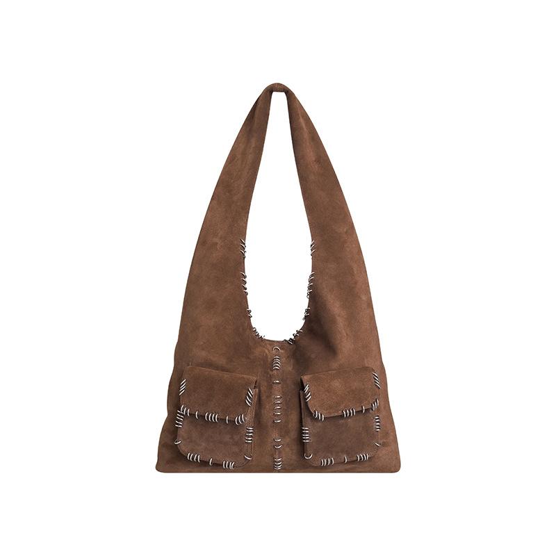 

Ins Design New Women s Suede Metal Ring Decoration Shoulder Bag Adult Underarm Bag Large Capacity Commuting Tote Handbag коричневий