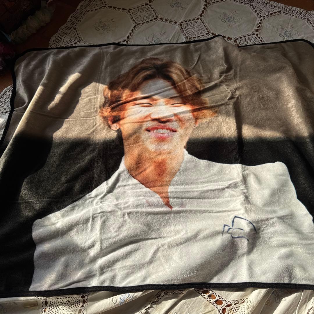

[USED] BIGBANG Daesung Big Blanket D-LITE