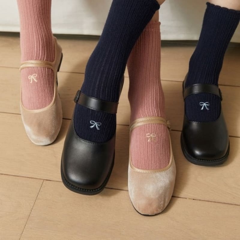 SOCKS APPEAL RIBBON GIRL short embroidery pink