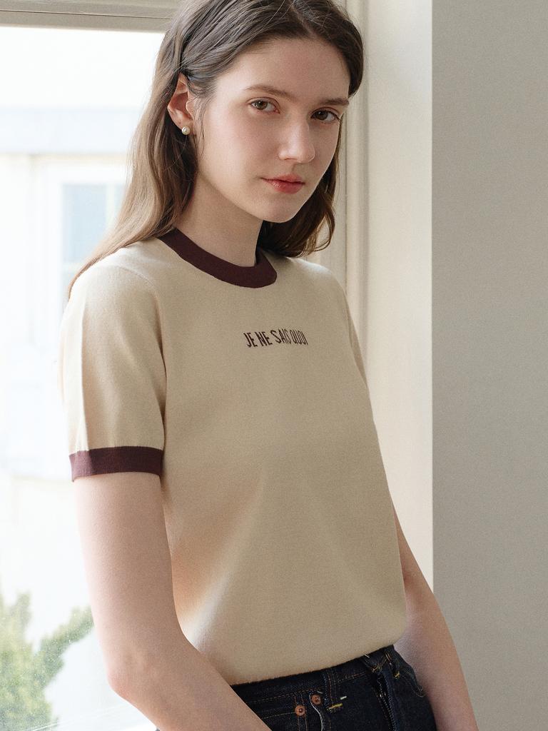 JE NE SAIS QUOI Logo Tipping Short Sleeve Knit_Brown