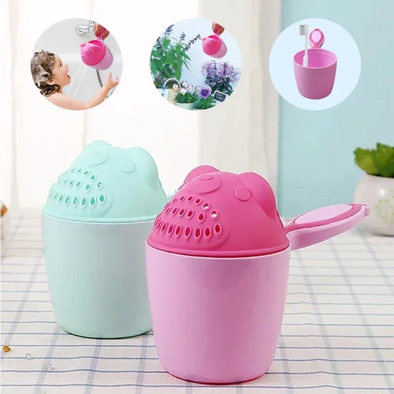 

Shampoo Cup for And Toddlers, Designed Like a Bear, Perfect for Showering And Includes a Plastic Ladle