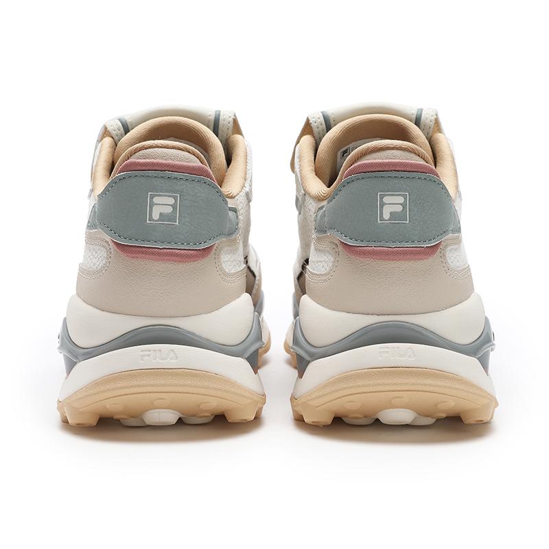 FILA Women's Stacked Retro Casual Sneakers F12W513102FGT