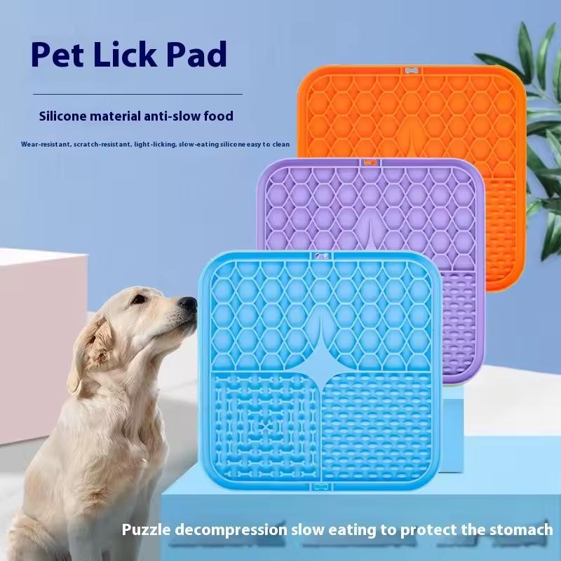 Food grade silicone pet dog and cat anti-choking slow eating tableware tray licking mat licking plate pet yogurt placemat