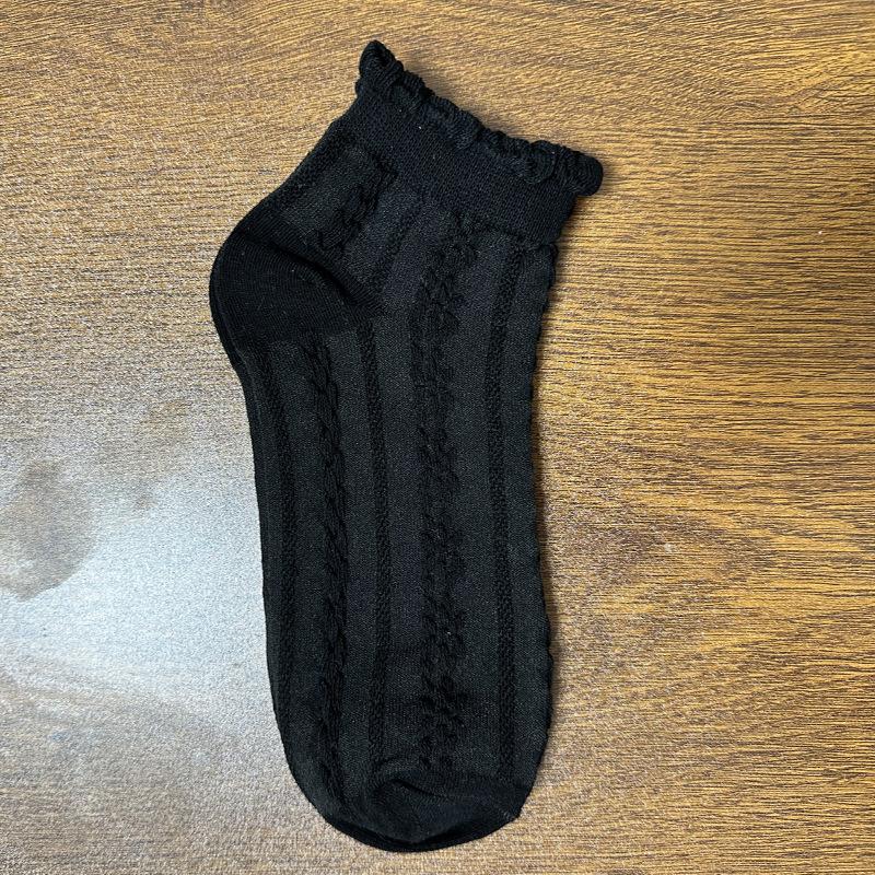 Ladies Spring and Summer Lovely Lace Solid Color All Match Socks