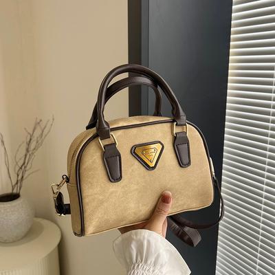 Premium Texture Retro Small Bag Women's Bag 2025 New Spring Popular Versatile Messenger Bag Portable Bowling Bag