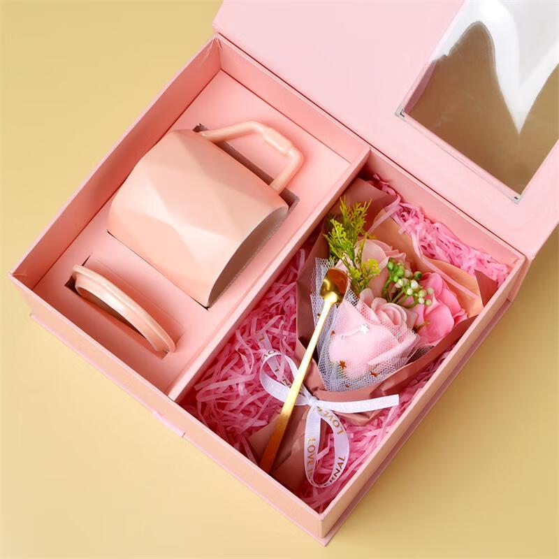 

Керамічна чашка, віяло та квіти - Подарунковий набір Flower Edition