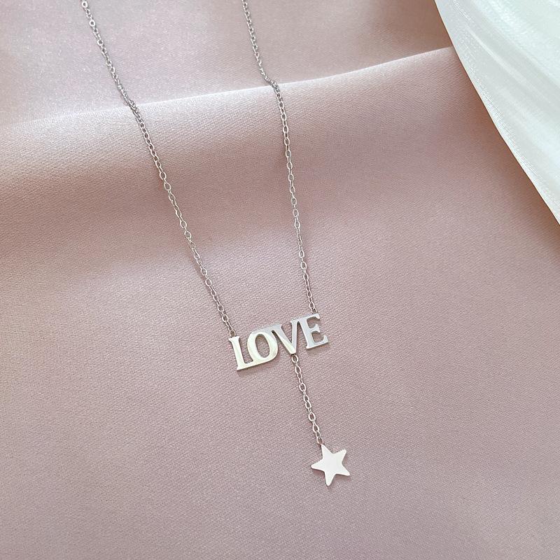 

Cold Wind Love Stars Minimalist Wind Necklace Female Collarbone Chain Accessories