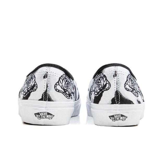 Vans Autentiška serija Tigro raštas Laisvalaikio žemi sportbačiai Unisex kedai Juodi Balti VN0A5KRDWHT