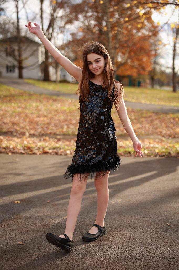 LOLANTA Girls' Sequin Dance Dress, Sleeveless, Feathered, Irregular Hem, Sparkly, for Jazz, Stage, Latin, and Party Photography, Black, 130cm