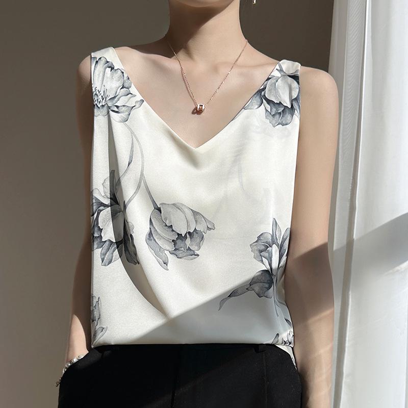 

2025 High-End Silk Camisole: Peony & Leopard Print V-Neck Medium