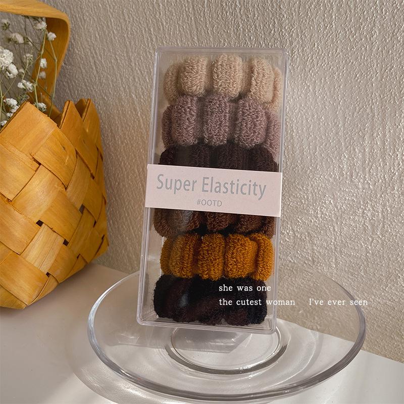 Wysoki Kucyk Gumka - Modny Dodatek do Włosów 2023