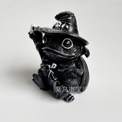 The Resin Witch Frog Statue Is Suitable for Home Decorations with Black Hats and Skeletons