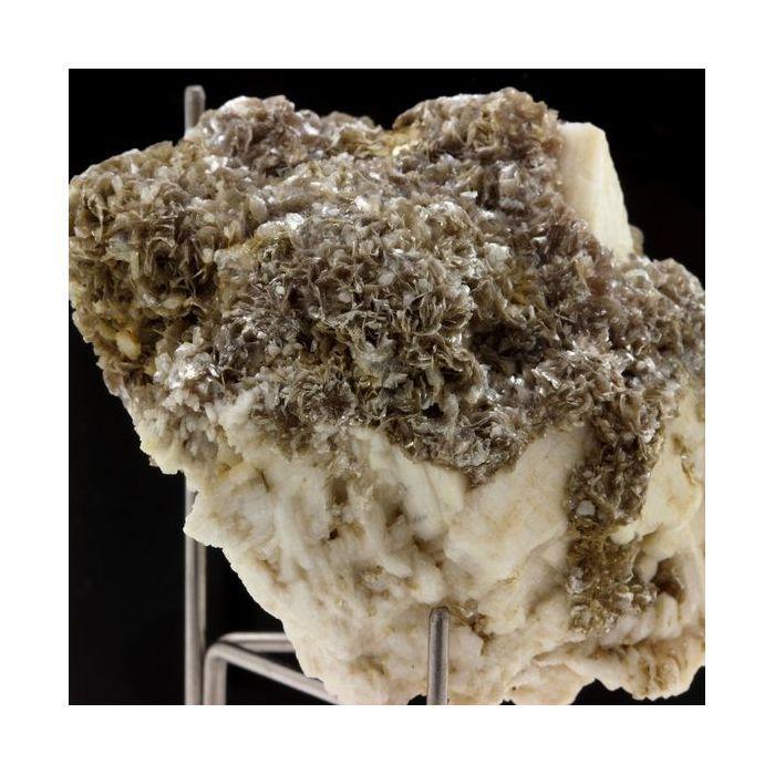 Microcline + Muscovite 540.6 carats
