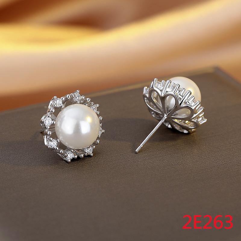 Temperament Light Luxury Design Stud Earrings + Exquisite High-End Earrings Women'S Earrings Customization