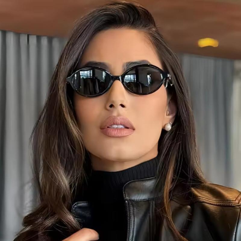 2pcs Trendy Small Oval Women Sunglasses Colorful Frame Punk Style Sun Glasses Shades Ladies Outdoor Shades Oculos UV400