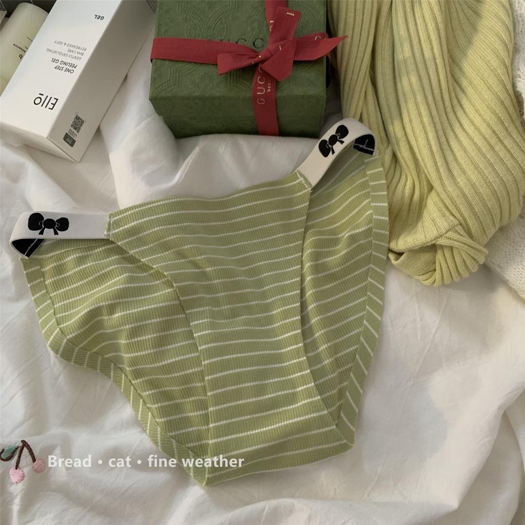 Comfortable Seamless Striped Underwear for Women In Summer Thin Cut Student Girl Triangle Pants