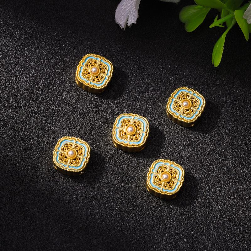 Gold Vajra Butterfly Spacer Beads with Gemstone Look and Strong Color Retention – Alloy Drip Oil Finish